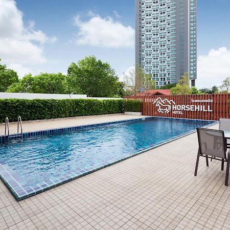 Horsehill Hotel Sriracha Si Racha Dış mekan fotoğraf