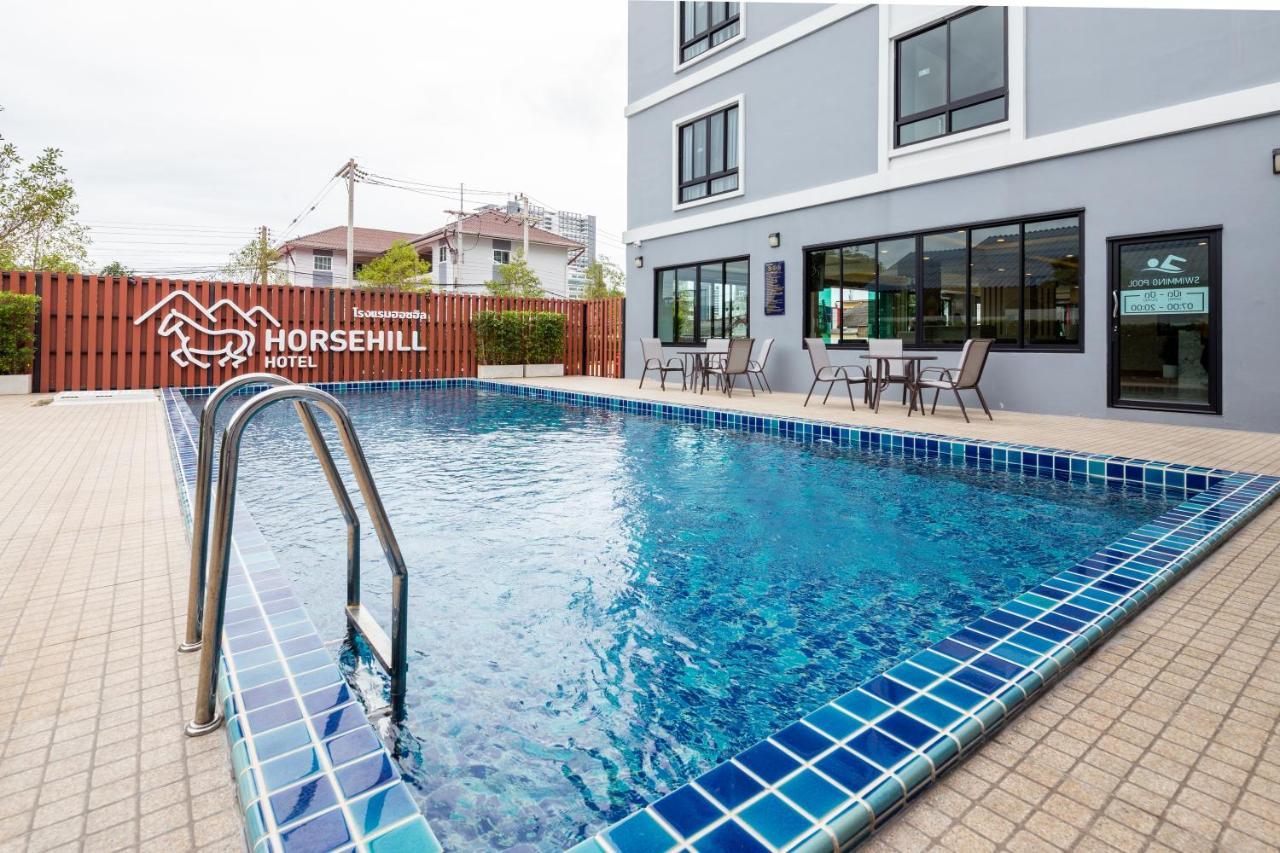 Horsehill Hotel Sriracha Si Racha Dış mekan fotoğraf