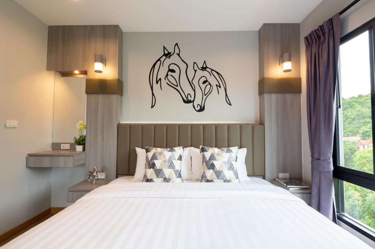 Horsehill Hotel Sriracha Si Racha Dış mekan fotoğraf