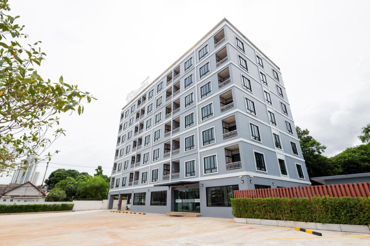 Horsehill Hotel Sriracha Si Racha Dış mekan fotoğraf