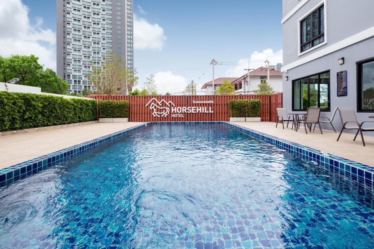 Horsehill Hotel Sriracha Si Racha Dış mekan fotoğraf